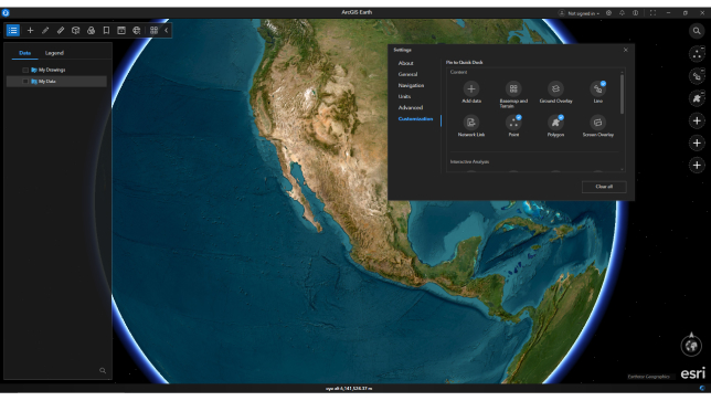 Image de la Terre vue de l’espace avec l’eau en bleu et les terres en vert, avec une fenêtre contextuelle noire représentant l’interface utilisateur d’ArcGIS Earth 