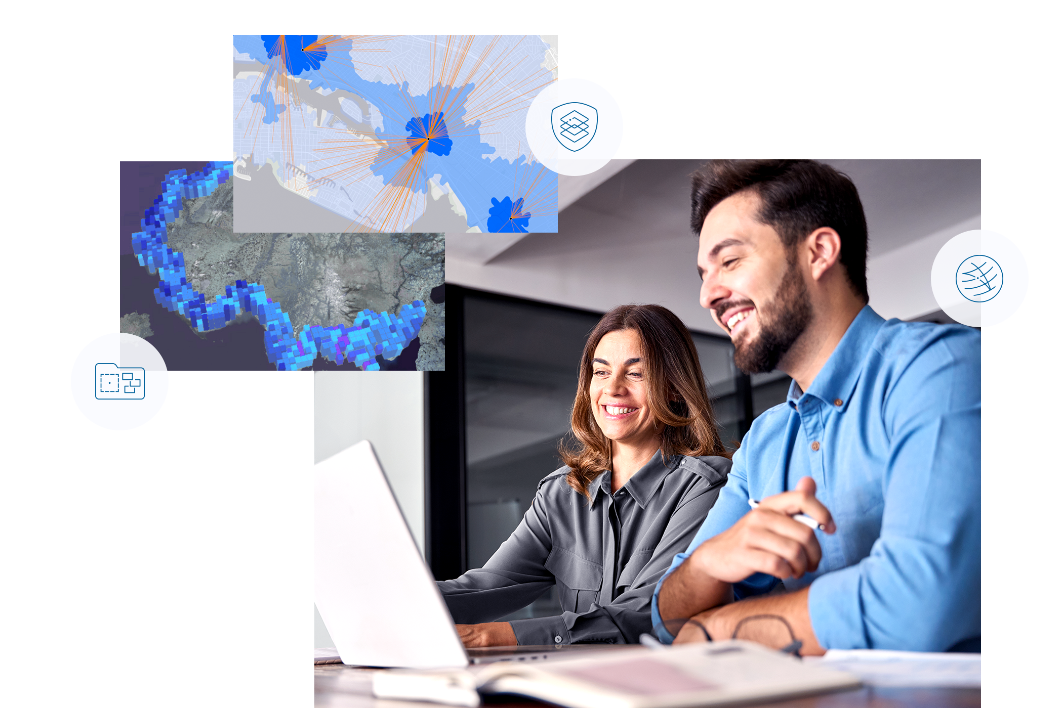 Zwei lächelnde Personen, die gemeinsam an einem Laptop arbeiten, umgeben von grafischen Repräsentationen von Datenvisualisierungen, Sicherheitssymbolen und Netzwerkverbindungen